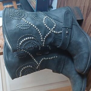 Guess Esperanz Studded Black Leather Boots